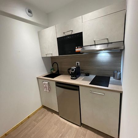 Le Salvador - Appart'Hotel De 18M2 A 44M2 La Talaudiere Zewnętrze zdjęcie