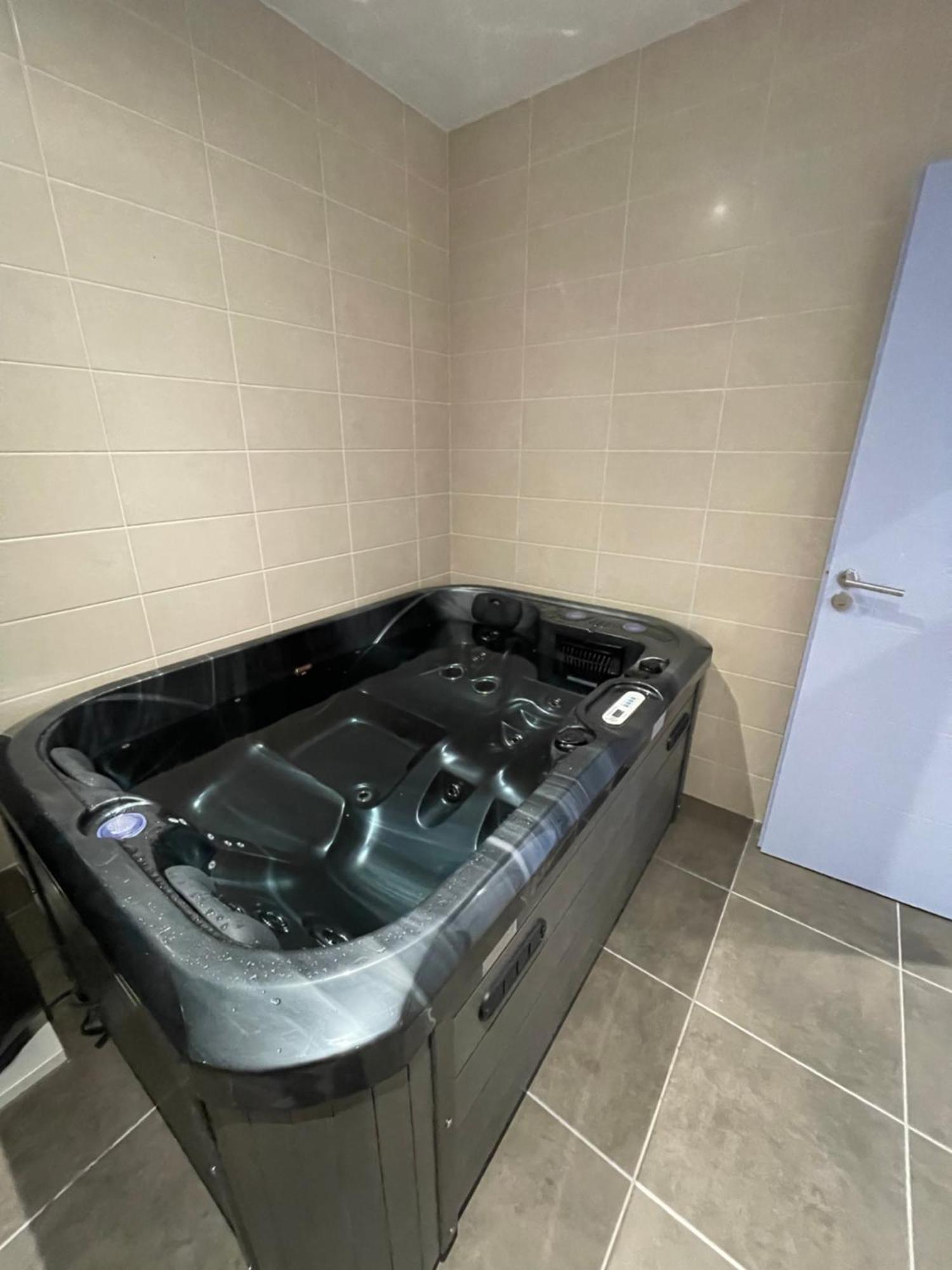 Le Salvador - Appart'Hotel De 18M2 A 44M2 La Talaudiere Zewnętrze zdjęcie