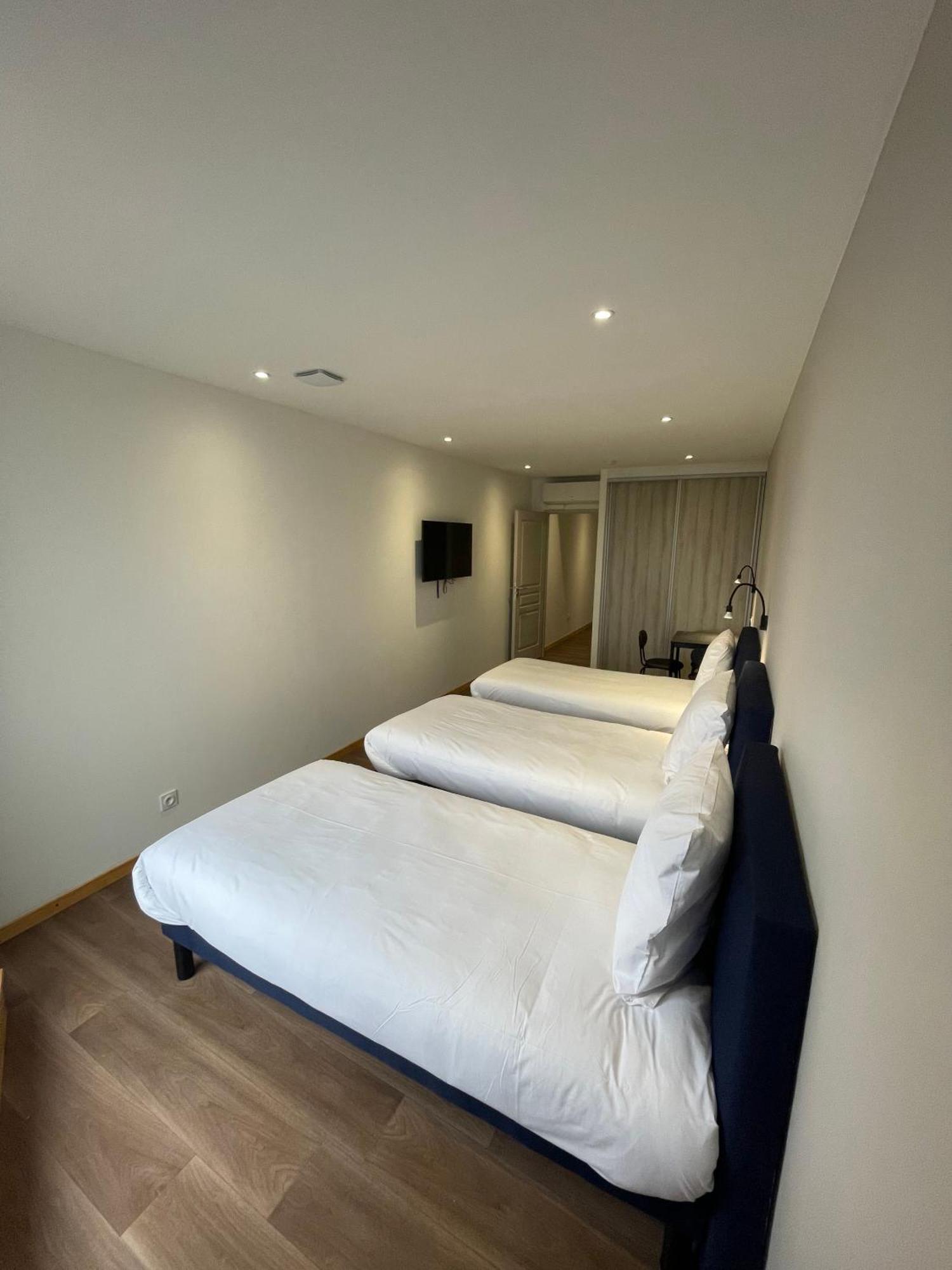Le Salvador - Appart'Hotel De 18M2 A 44M2 La Talaudiere Zewnętrze zdjęcie