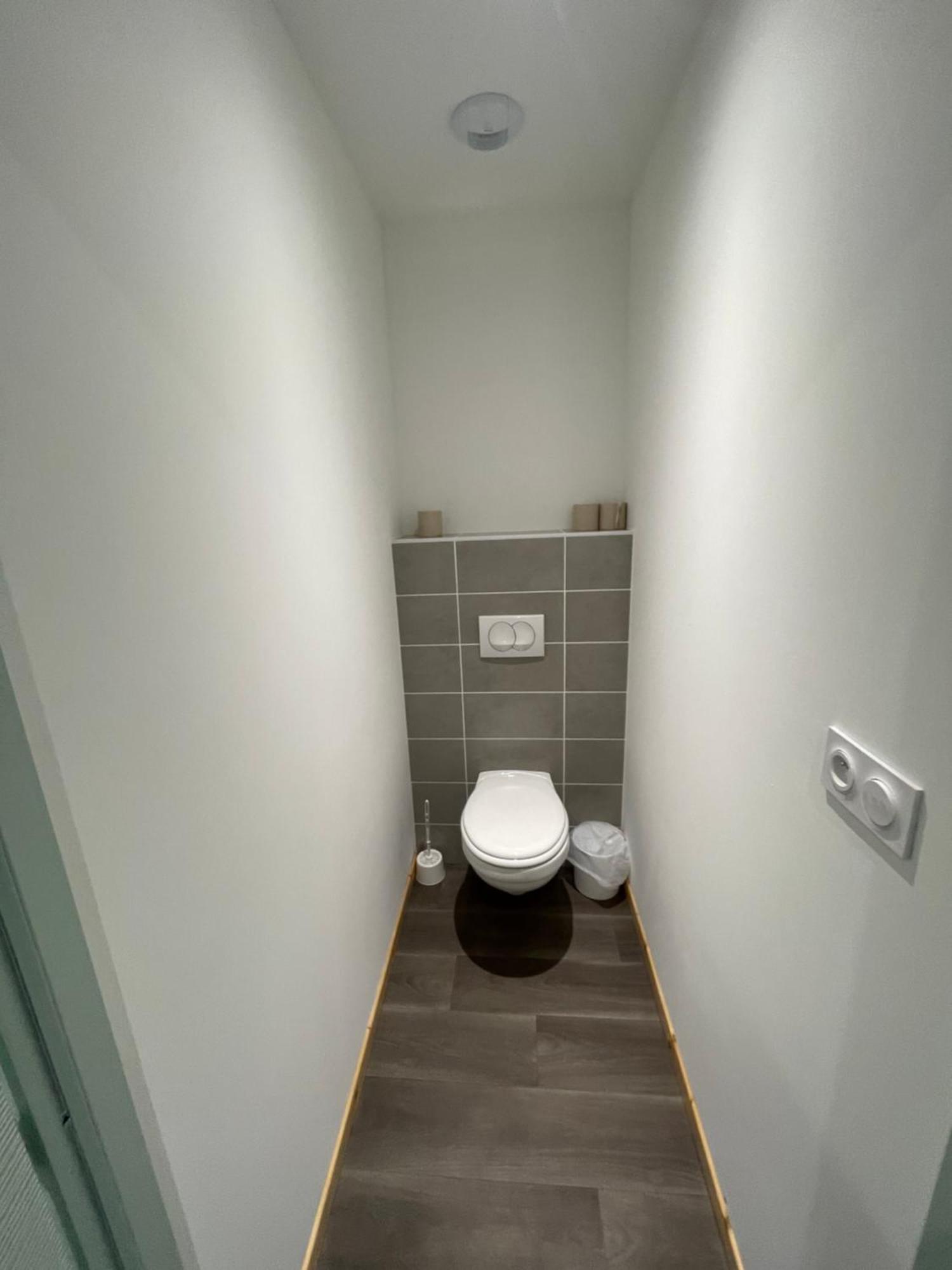 Le Salvador - Appart'Hotel De 18M2 A 44M2 La Talaudiere Zewnętrze zdjęcie