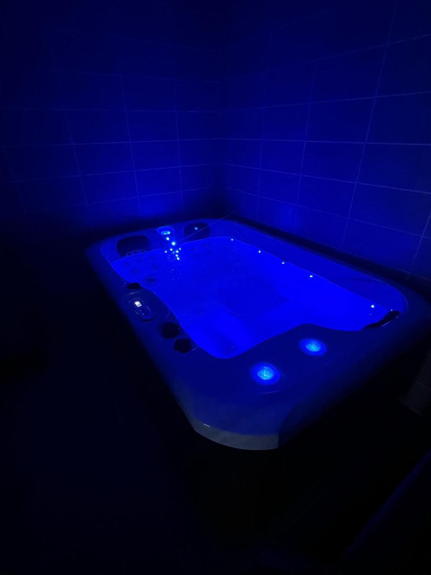 Le Salvador - Appart'Hotel De 18M2 A 44M2 La Talaudiere Zewnętrze zdjęcie